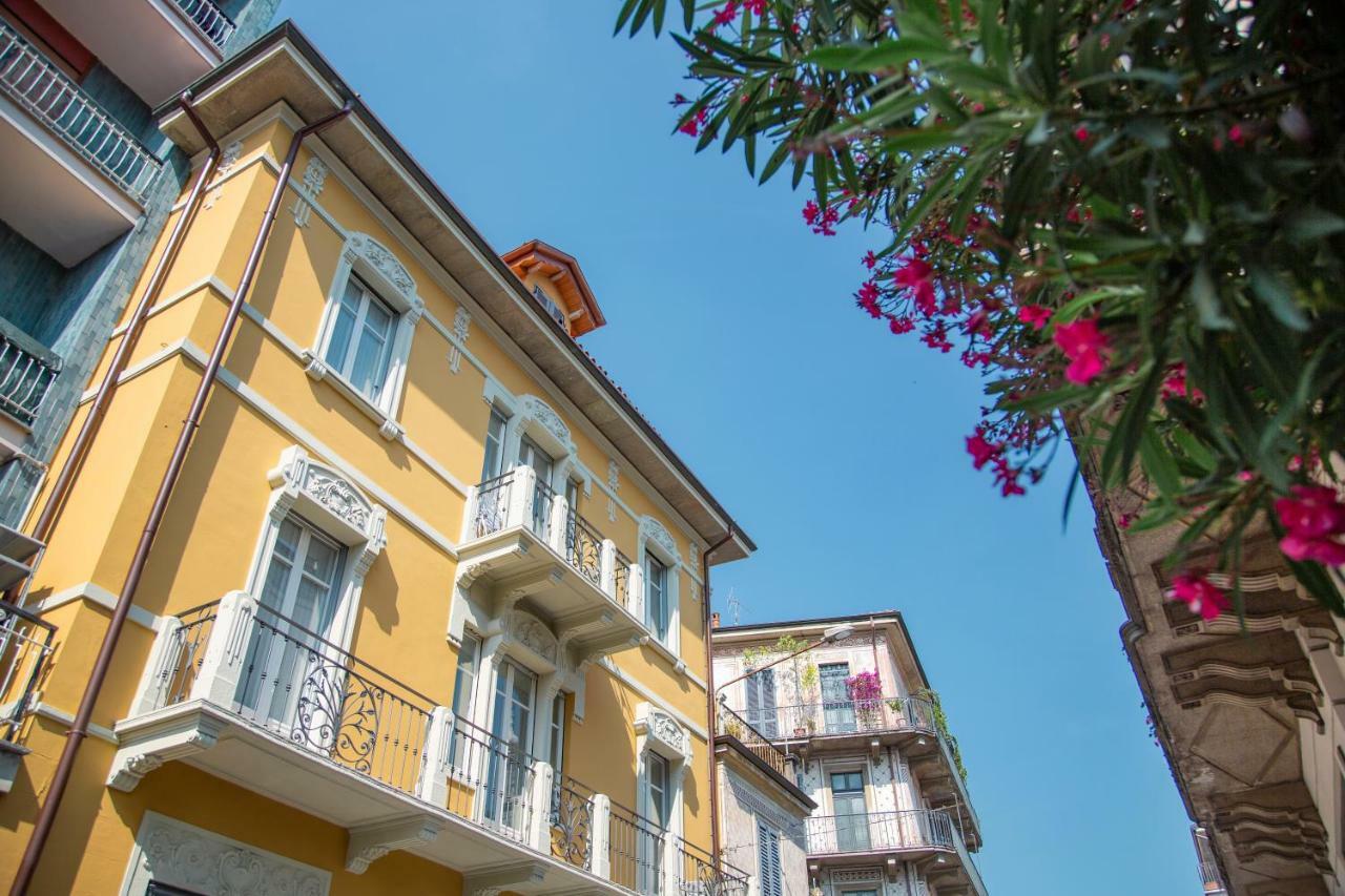 Aqualago Casa Vacanze Apartment D แวร์บาเนีย ภายนอก รูปภาพ